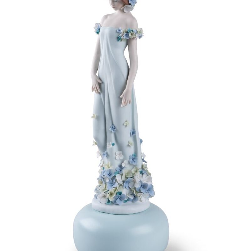 Scultura Lladrò "RAFFINATA ELEGANZA" Collezione Haute Allure