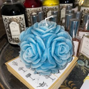 Candela sfera con rose intagliate a mano CERERIA DI PARMA diametro 8cm