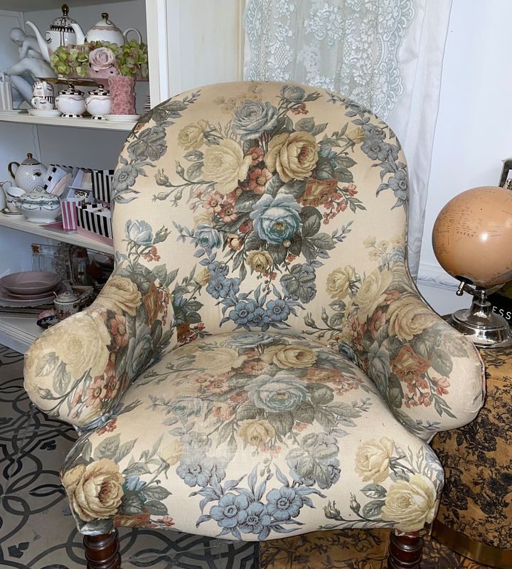 Poltrona inglese di fine '800 con tessuto originale