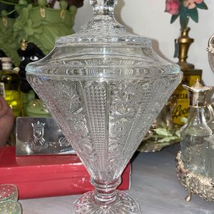 Complemento d’arredo, vaso con coperchio in vetro smerigliato