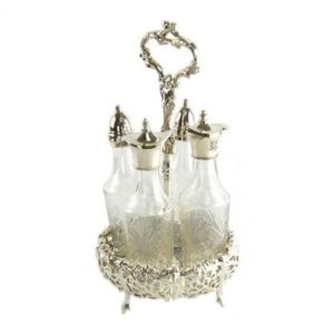 Oliera Portasale Sheffield di Royal Family