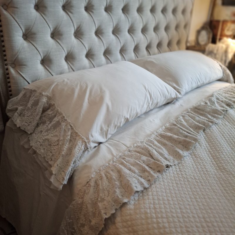 Lenzuola completo letto coll Giselle di Opificio dei sogni